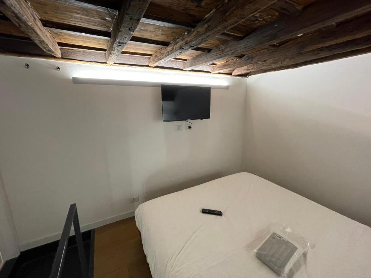Casa Cappellari Design Studio A Campo De' Fiori Рим Екстериор снимка