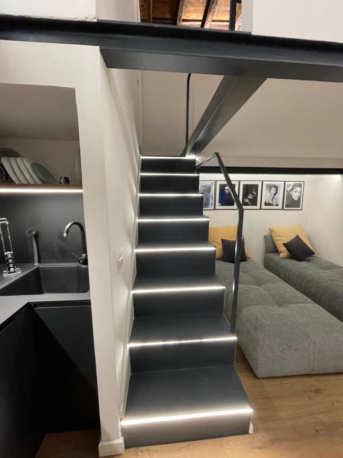 Casa Cappellari Design Studio A Campo De' Fiori Рим Екстериор снимка